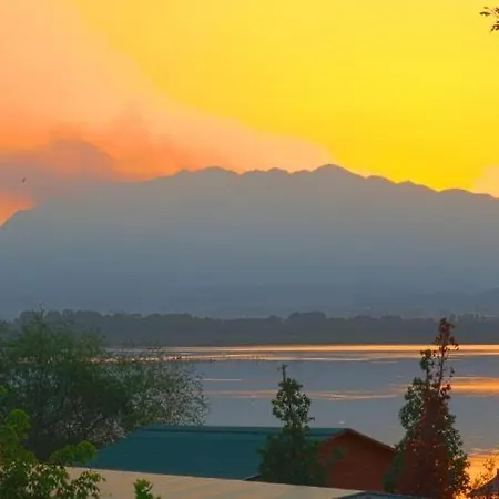 Lake Hostel Hostel *