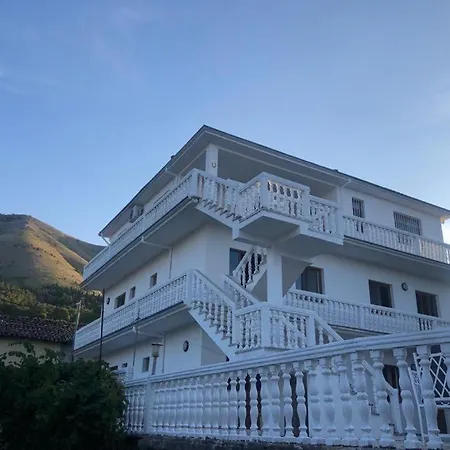 Hostel Lake Hostel *